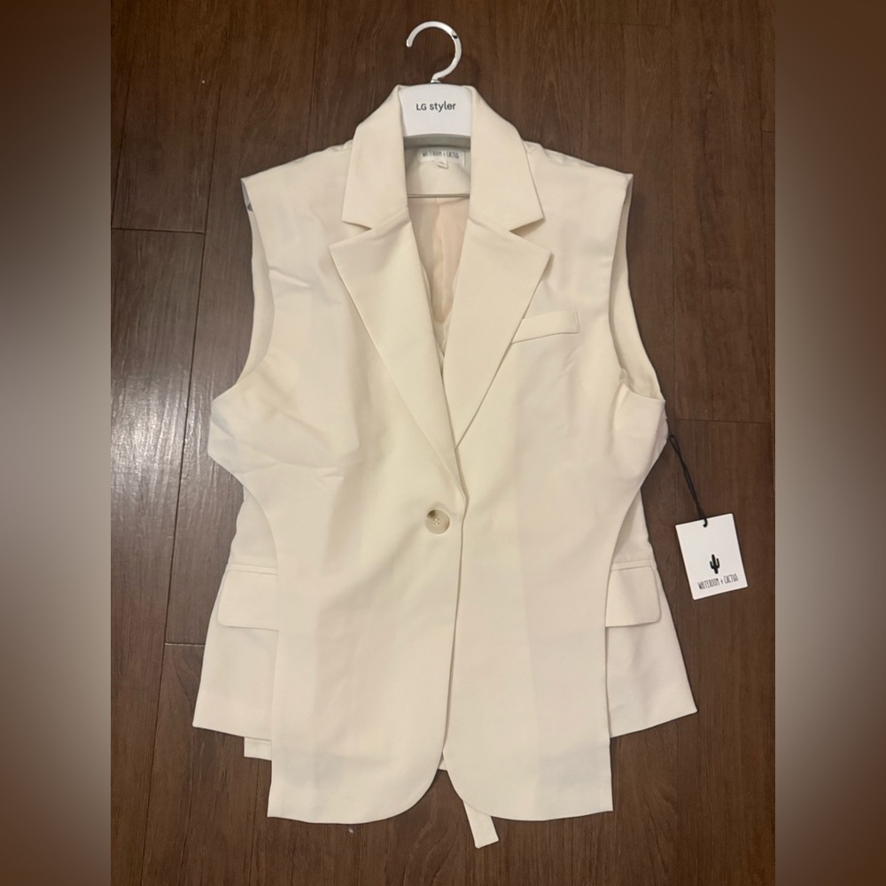 Double layered vest blazer